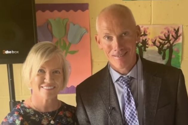 After a teaching career spanning 36 amazing years and stints in schools in Ballyfermot in Dublin, Tralee, and Ardfert before finally taking up a 23-year-long career in Glenderry NS in Ballyheigue, Gerard Pierce has decided it’s finally time to hang his spurs.