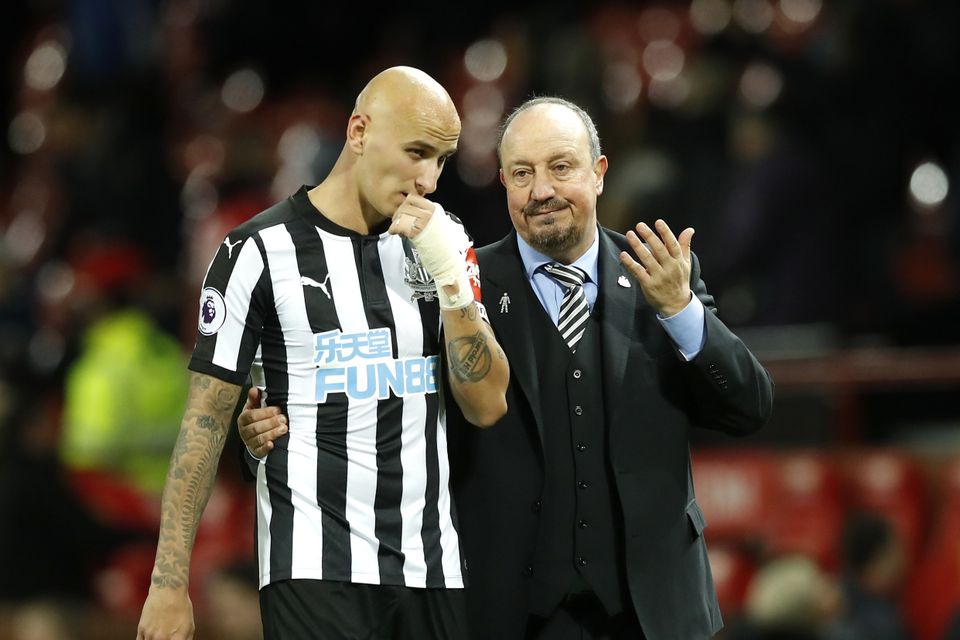 Newcastle United manager Rafael Benitez (right) has no intention of selling Jonjo Shelvey in January