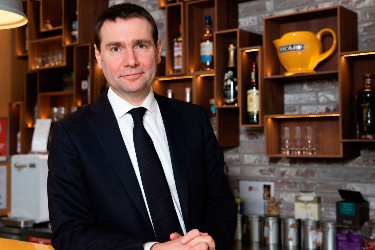Could Diageo Finally Buy LVMH's Stake In Moet Hennessy Drinks Business?  (NYSE:DEO)