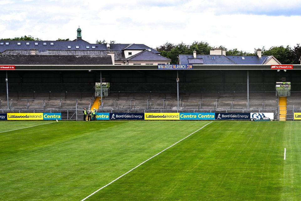 22 mai 2022 ;  Une vue générale de Cusack Park avant le match du Munster GAA Hurling Senior Championship Round 5 entre Clare et Waterford au Cusack Park à Ennis, Clare.  Photo de Ray McManus/SportsFile