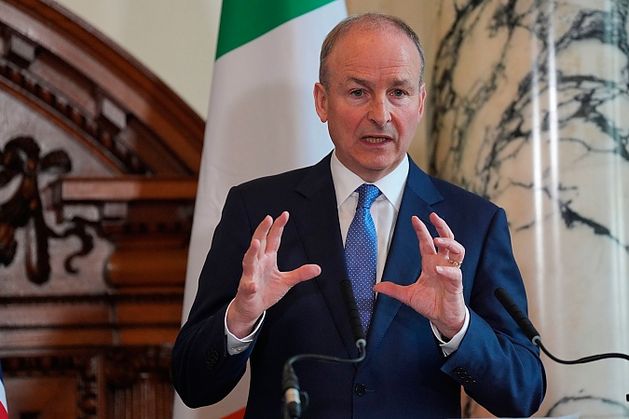 UK-Ireland migration row deepens as Tories signal offer to allow Ireland join Rwanda scheme