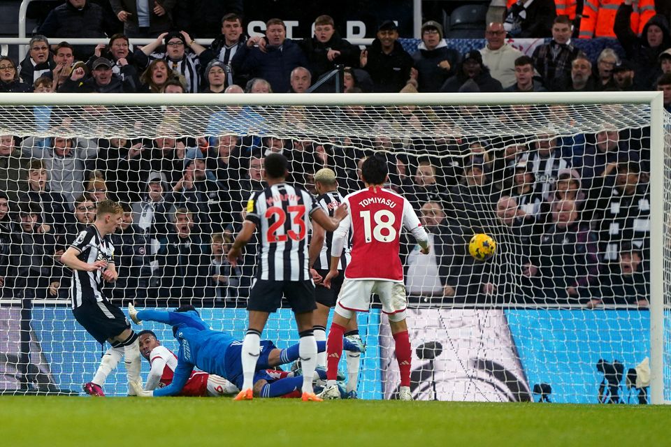 Anthony Gordon a marqué le but controversé de Newcastle contre Arsenal samedi (Owen Humphreys/PA)