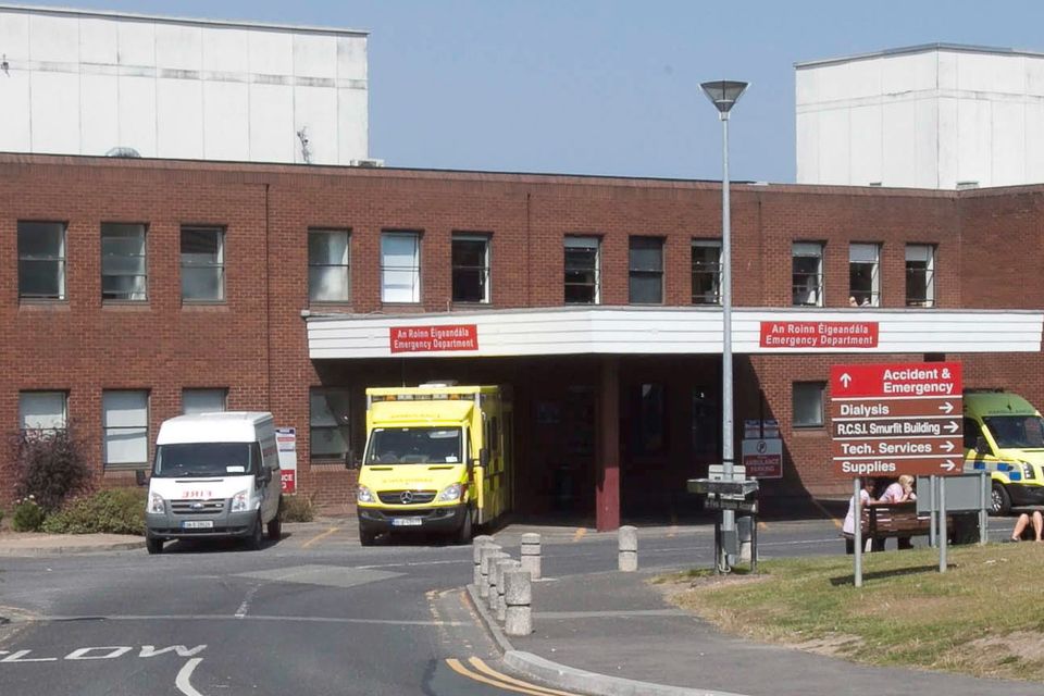 Hospital s clinical director resigns due to his concerns for