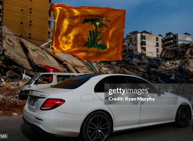 Lebanese return to ‘unliveable’ areas after 10-day truce is announced as Trump says attacks by Israel are ‘prohibited’