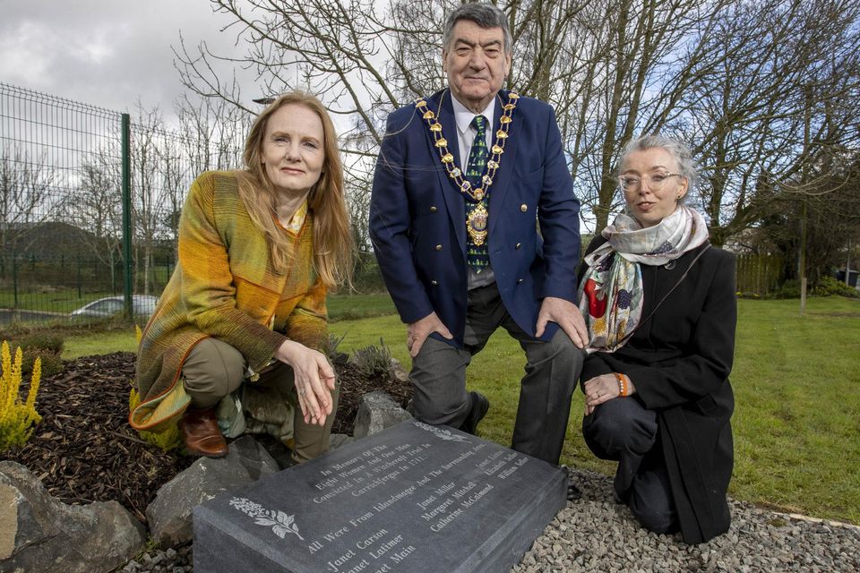 From left, Martina Devlin, Mayor Alderman Noel Williams and Councillor Maeve Donnelly at the plaque's unveiling