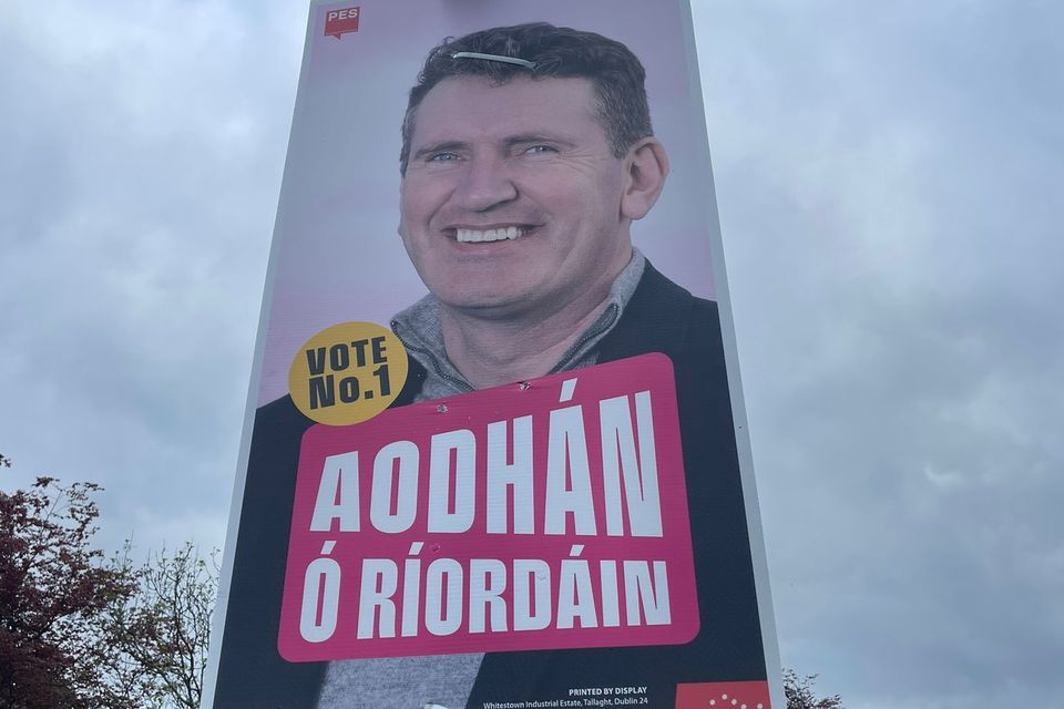 Election poster of Aodhán Ó Ríordáin.