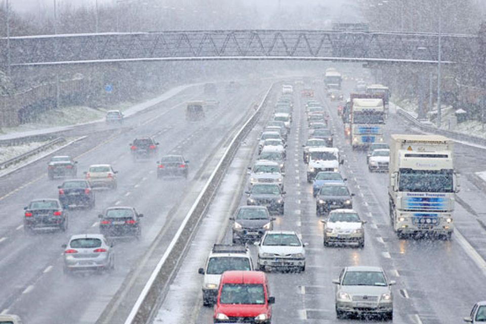 Heavy snow on the N4 in Lucan, Dublin this morning. Photo: Collins