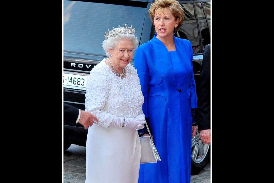 Even on occasions when she could not be heard, Queen Elizabeth II let her  fashion choices do the talking | Irish Independent