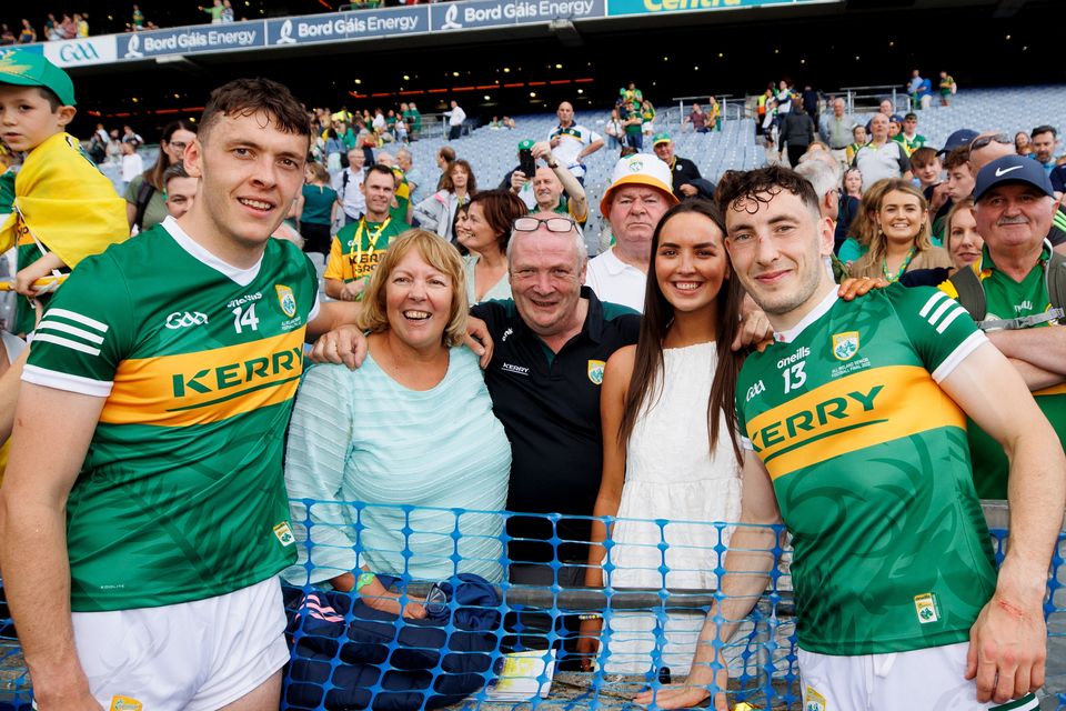 GAA All-Ireland Senior Football Championship Final, Croke Park, Dublin 24/7/2022. Kerry’s David Clifford and Paudie Clifford celebrate with his parents Ellen, Dermot and sister Shelly. Mandatory Credit ©INPHO/James Crombie