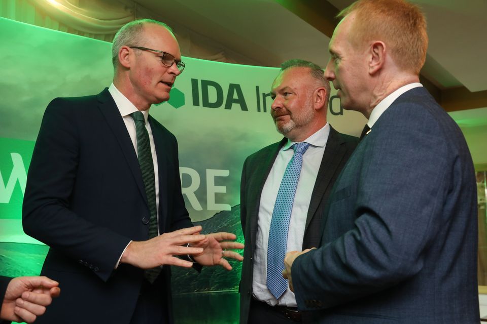 Minister Simon Coveney, Barry Regan of Dexcom and the IDA's Michael Lohan at the recent announcement of 1,000 jobs in Galway by the US firm. Photo: Aengus McMahon