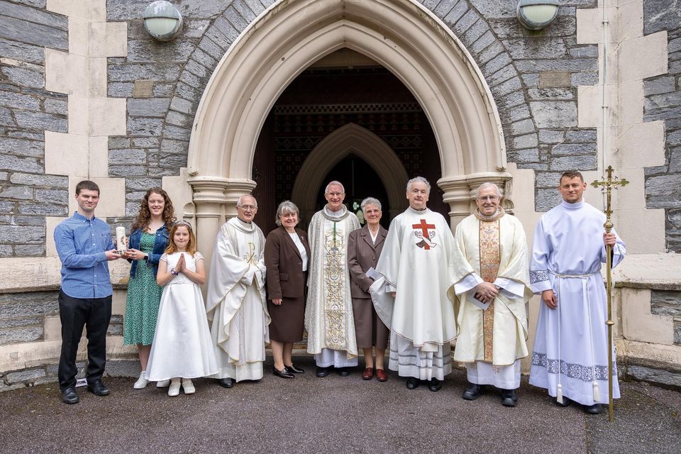 l-r: Jason McGuiness, Rachel O'Sullivan, Julia O'Sullivan, Fr. Tom Crean, Sister Julie, Bishop Ray Browne, Sister Concepta, Fr.George Hayes,Fr John Kerin, Pavel Kaczmarek at the Mass of Thanksgiving for the Sisters of St Clare at Holy Cross Church, Kenmare on Sunday. Photo by Tatyana McGough