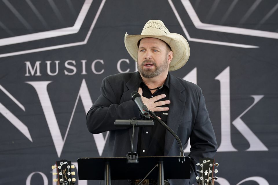 Garth Brooks song cover dropped from RTÉ’s ‘Late Late’ as country star accused of rape