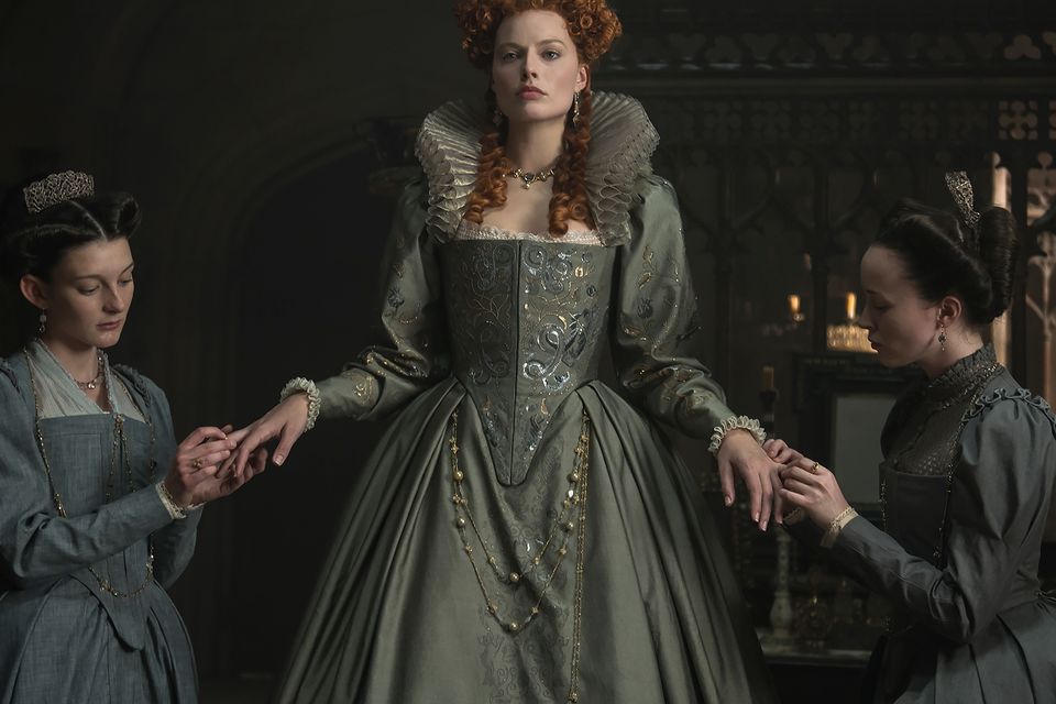 Margot Robbie stars as Queen Elizabeth I in MARY QUEEN OF SCOTS