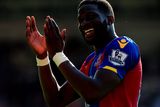 thumbnail: Crystal Palace's Bakary Sako acknowledges the crowd after scoring his side's winning goal