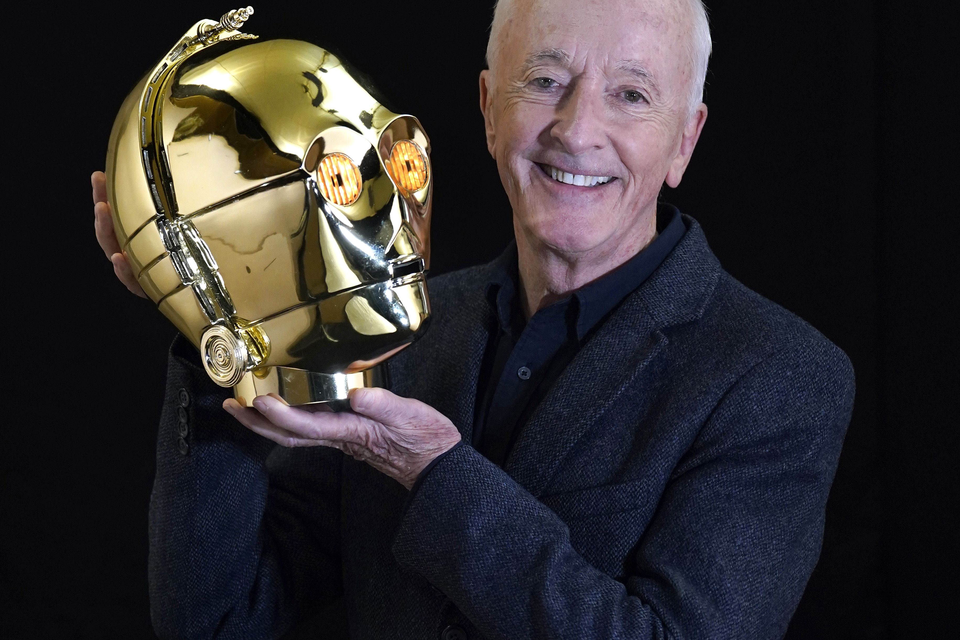 Anthony Daniels’ Original C-3PO Head from First Star Wars Film to Fetch Up to £1m