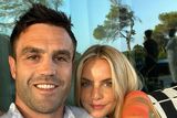 thumbnail: Happy couple