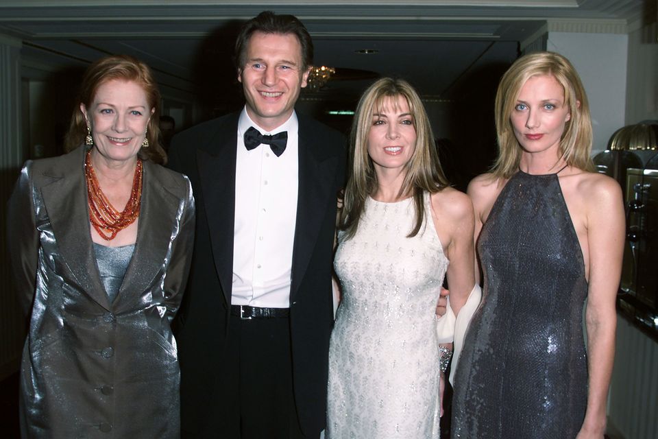 Liam Neeson & Natasha Richardson, with her sister, Joely Richardson & their Mother, Vanessa Redgrave at the 10th Anniversary benefit for the Christopher Reeve Paralysis Association which recently merged with the Christopher Reeve Foundation the event was held in New York City on November 14, 2000  (Photo: Nick Elgar/Getty Images)