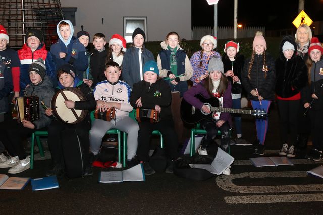 Brave Cork girl Isabelle lights-up Christmas tree in Boherbue in memory ...