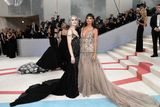 thumbnail: Phoebe Bridgers, left, and Emily Ratajkowski attend The Metropolitan Museum of Art's Costume Institute benefit gala celebrating the opening of the "Karl Lagerfeld: A Line of Beauty" exhibition on Monday, May 1, 2023, in New York. (Photo by Evan Agostini/Invision/AP)