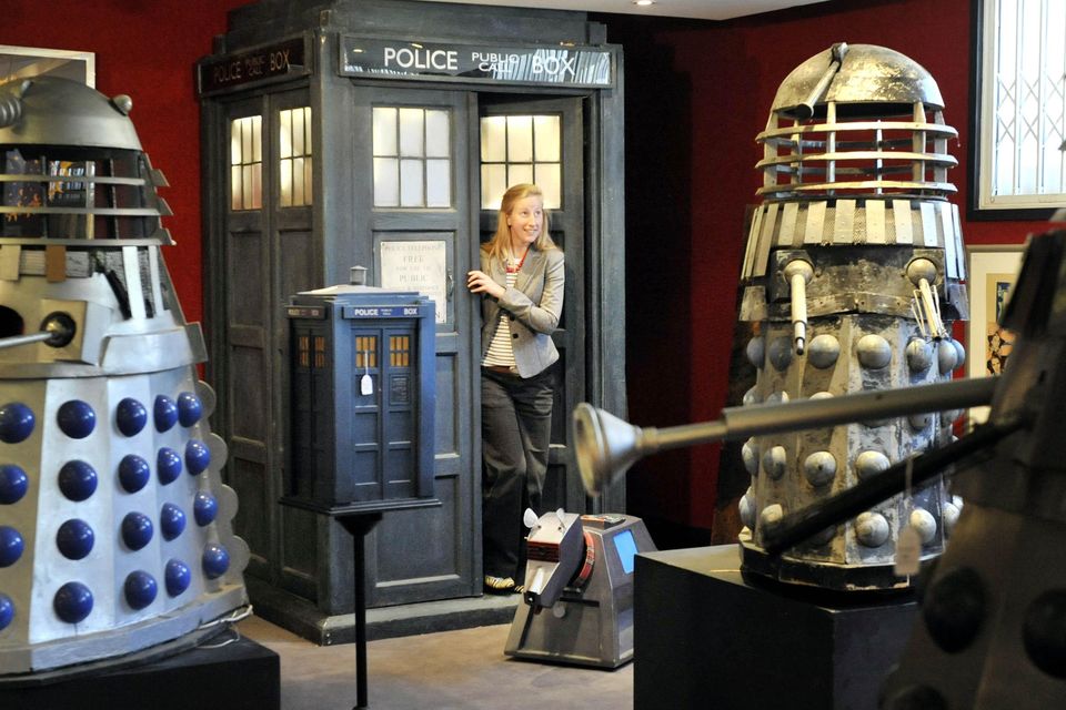 Corrie viewers distracted as they spot Tardis and daleks in Blackpool ...