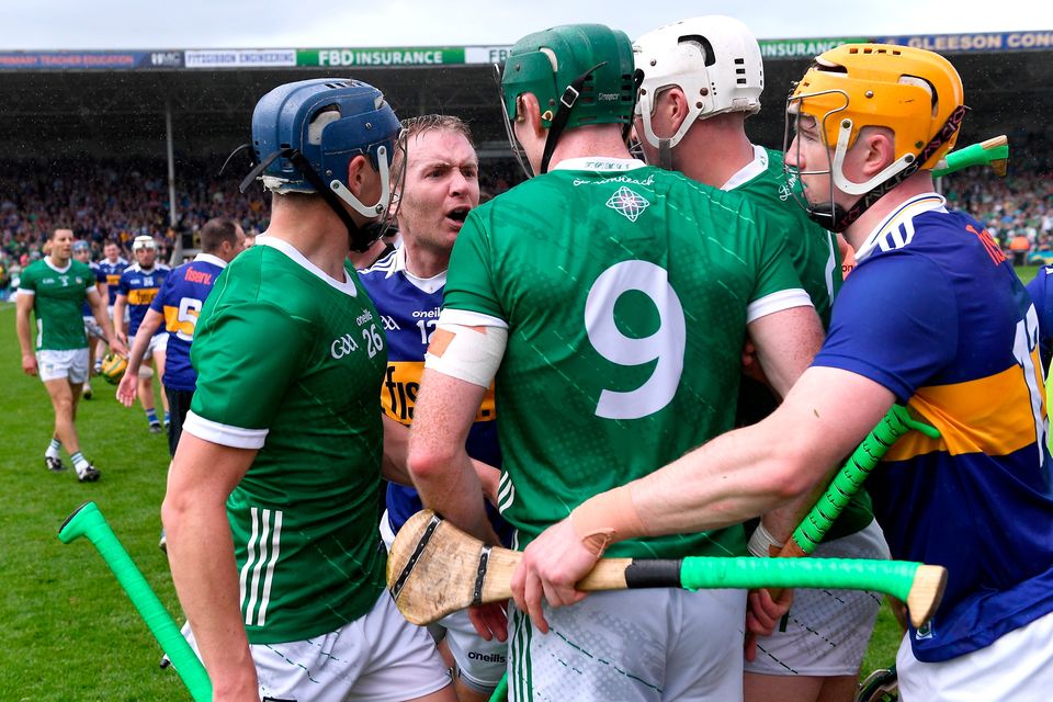 Players, including Noel McGrath of Tipperary tussle after the Munster GAA Hurling Senior Championship Round 4 match between Tipperary and Limerick at FBD Semple Stadium. Photo by Piaras Ó Mídheach/Sportsfile