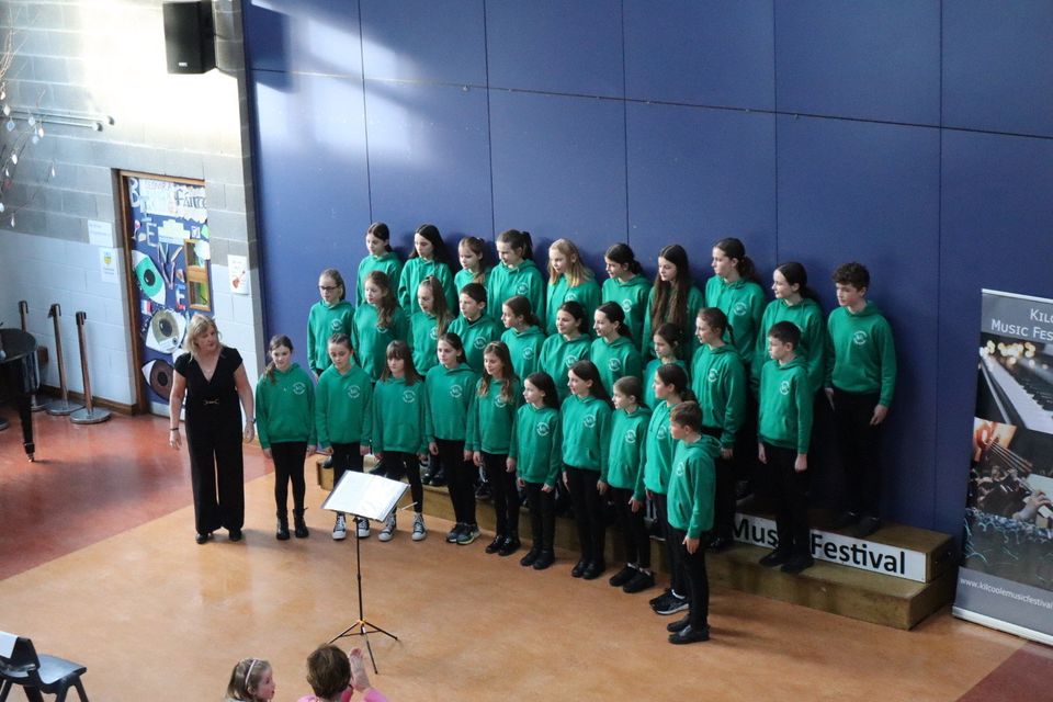 Winners of the U14 Choral: Tullamore Stage School Choir & Conductor Regina McCarthy.