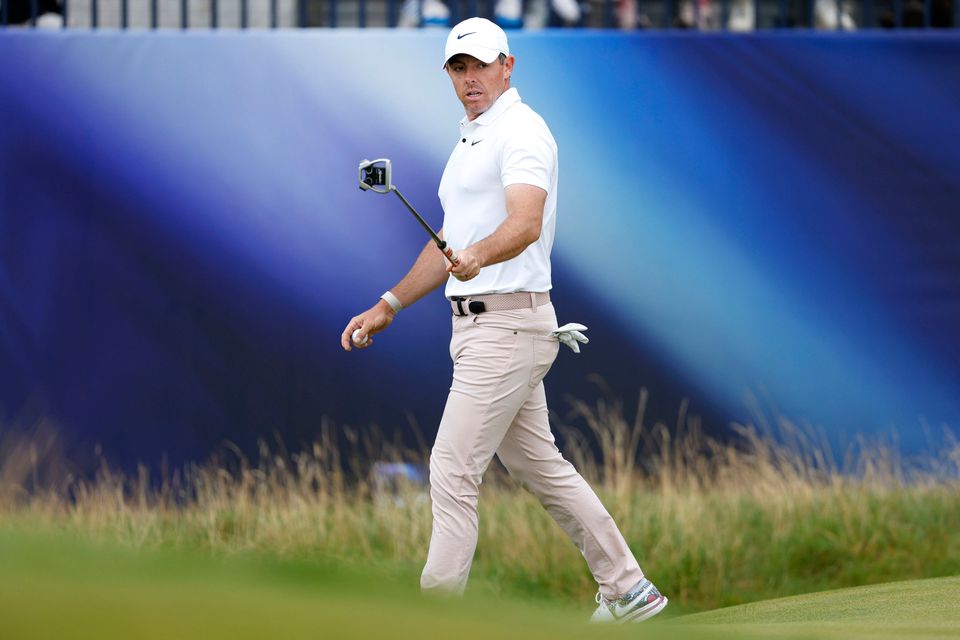 Open Championship: Rory McIlroy loses ground in third round after  frustrating day with putter