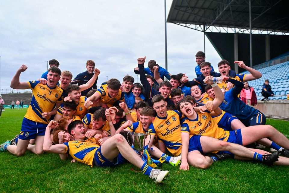 Roscommon players celebrate with the cup after the Connacht GAA Football U20 Championship final
