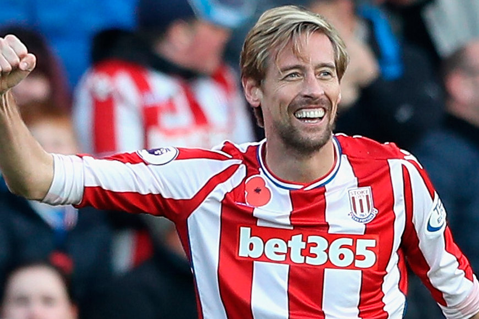 Peter Crouch celebrates scoring his side's second goal. Photo: Getty Images