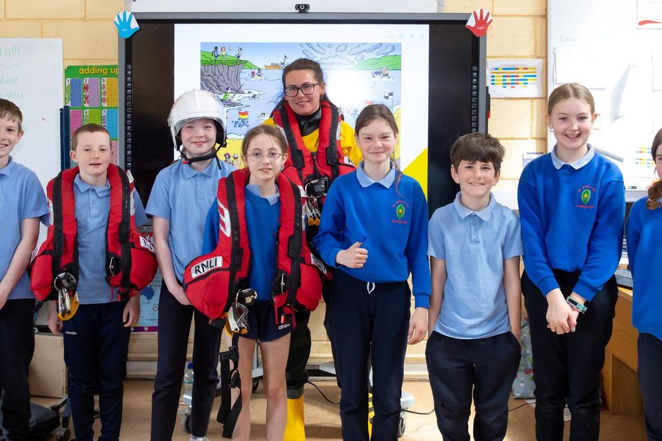 Ramsgrange school children photographed with Nadia Blanchfield from Fethard RNLI. Photo; Mary Browne