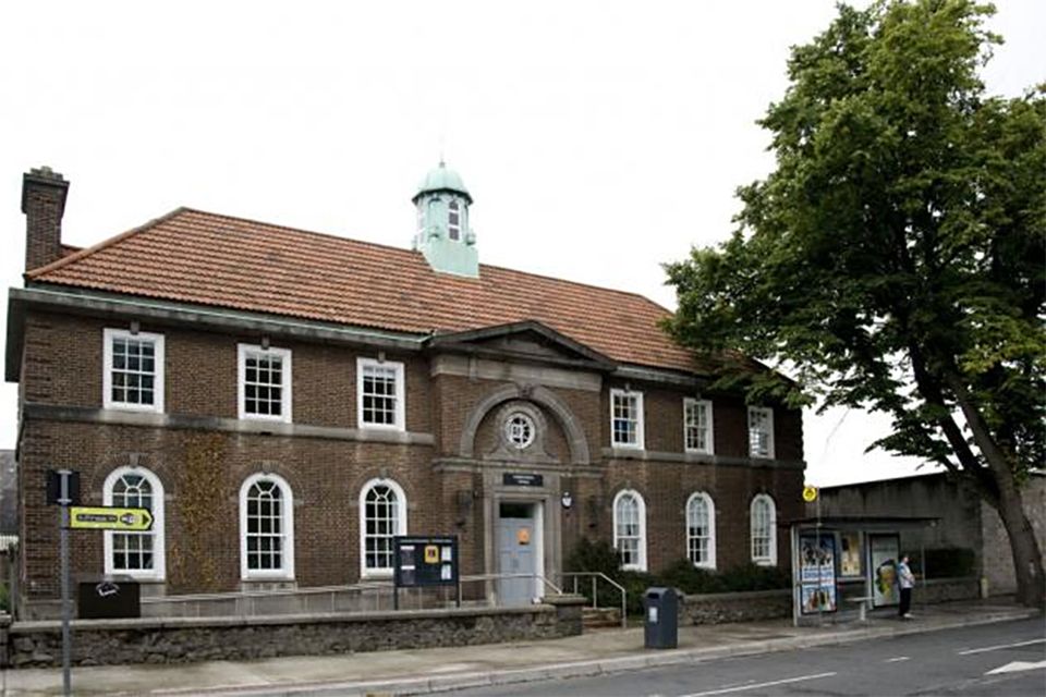 G&T Crampton's Pembroke Library