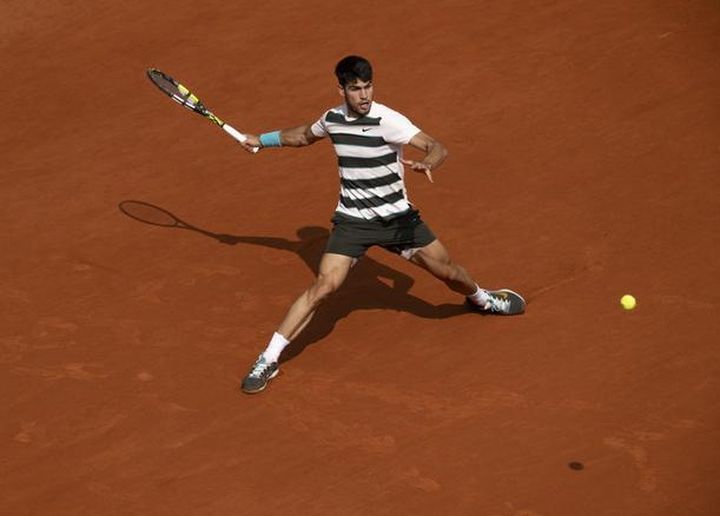 ‘This is a difficult time for me’ – Carlos Alcaraz’s hopes of winning third straight French Open ended by injury