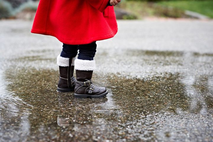 Irish weather: Wet and damp Friday forecast by Met Éireann ahead of Status Orange and Status Yellow rain warnings for seven counties