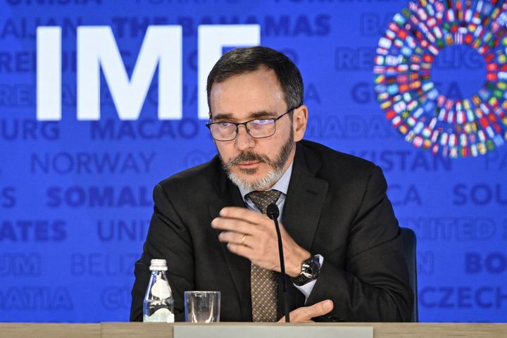 IMF warns war will hit global growth