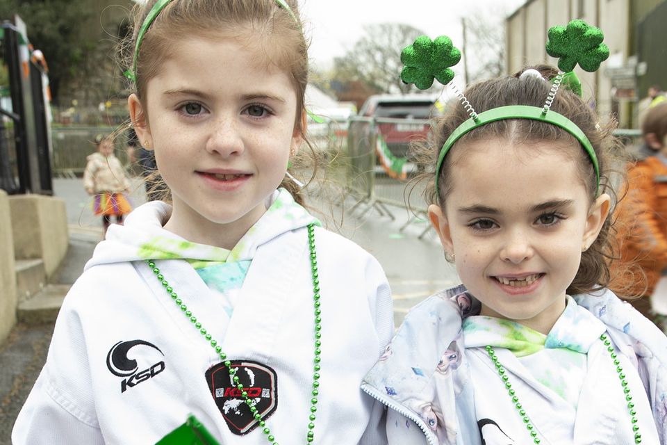 Zoe and Gemma Halnon.