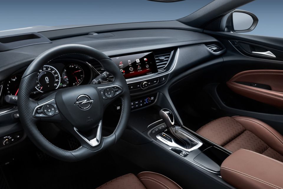 New Opel Insignia Hatchback Ireland, Prices & Info