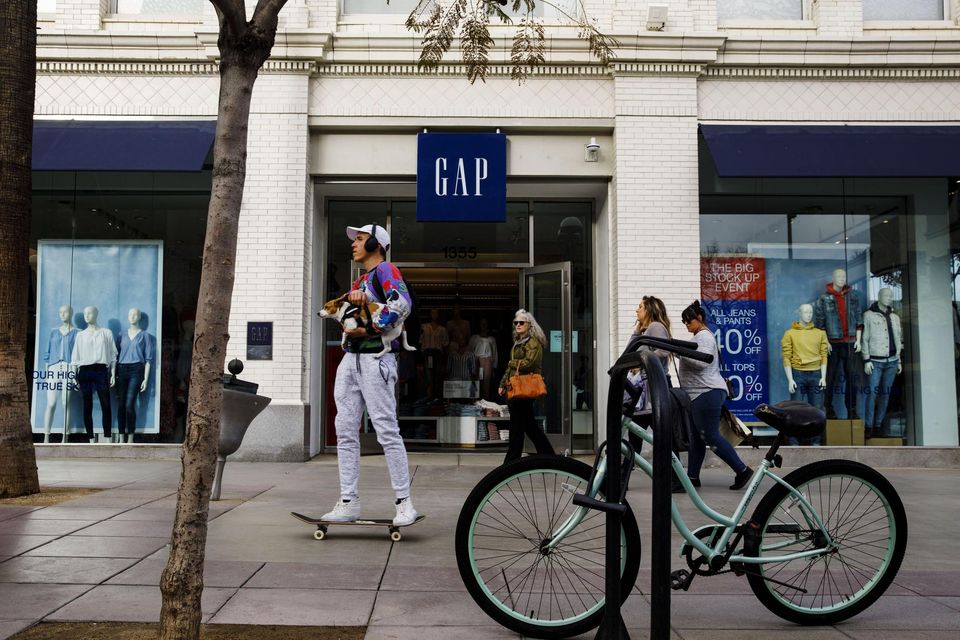 Gap to close all stores across UK and Ireland and move online-only