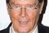 thumbnail: Sir Roger Moore has paid tribute to Guy Hamilton