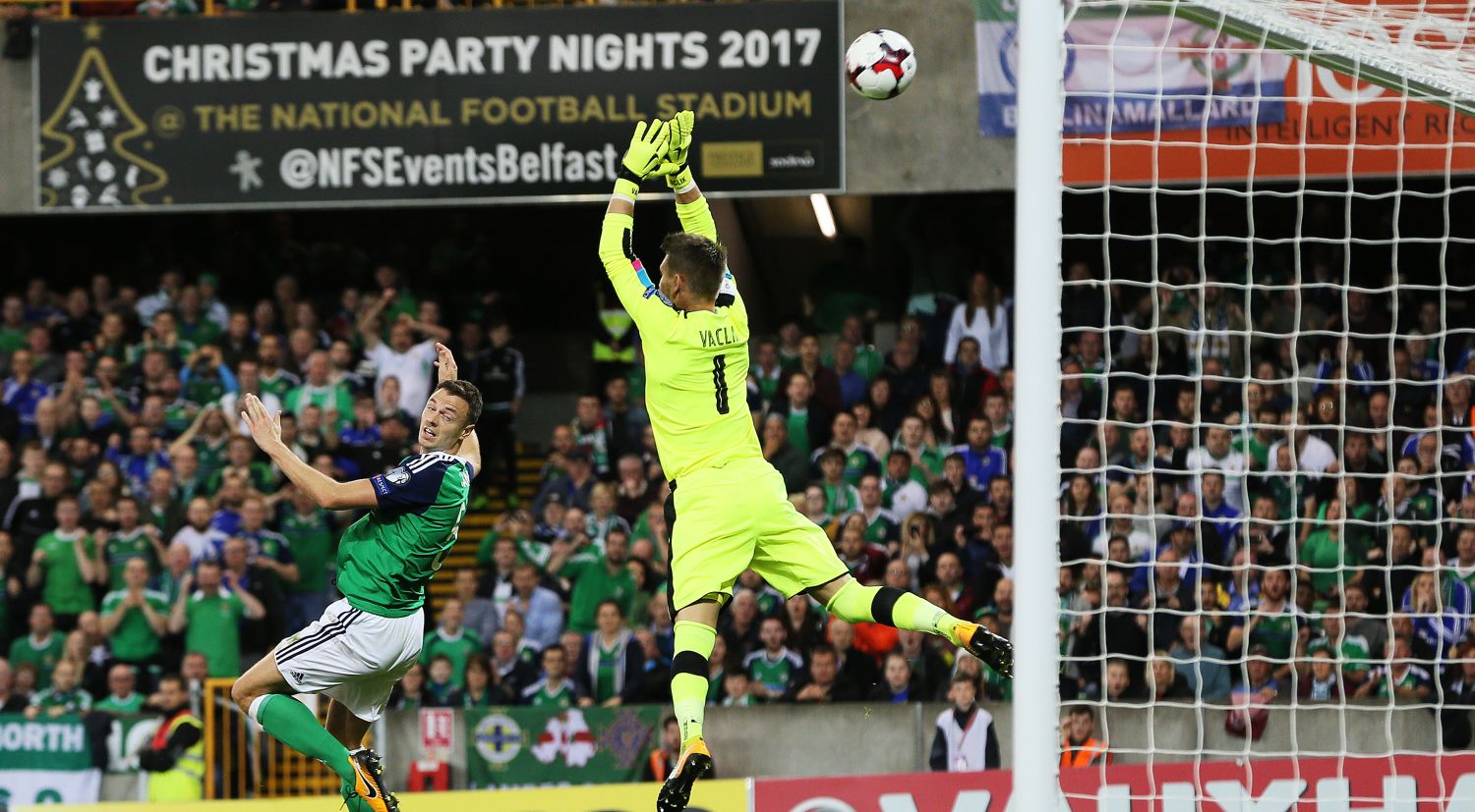 Linfield FC Fans - Northern Ireland legend Billy Hamilton fears Kyle  Lafferty's international career is over after his fall-out with manager  Michael O'Neill.