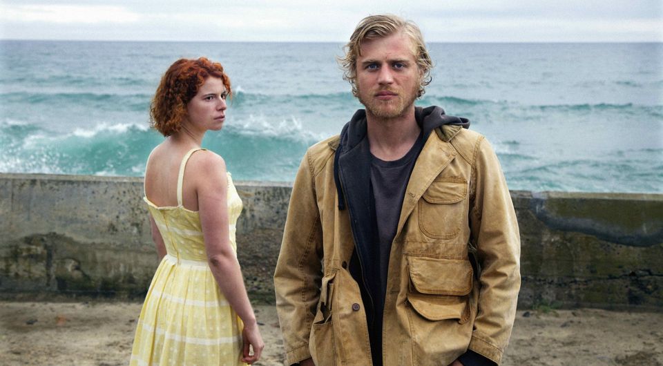 Jessie Buckley as Moll and Johnny Flynn as Pascal in Beast