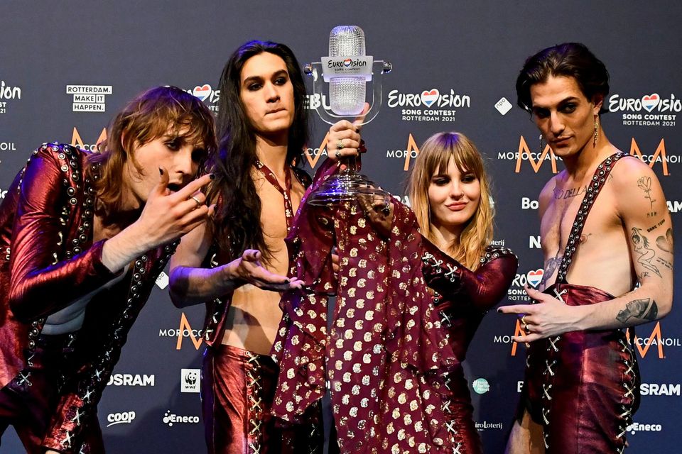 Italian band Maneskin pose with the trophy after winning the Eurovision Song Contest in Rotterdam, Netherlands, last Saturday night. Photo: Reuters/Piroschka van de Wouw