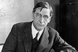 thumbnail: Irish republican leader, president of Dail Eireann and first Taoiseach of the Republic of Ireland Eamon de Valera (1882 - 1975) in his office at Government Buildings.  (Photo by General Photographic Agency/Getty Images)
