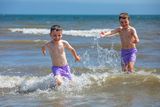 thumbnail: Brothers Cooper and Kalvin Sharlott made the most of the sunny weather yesterday during a trip to Portmarnock Beach, Co Dublin. Photo: Mark Condren