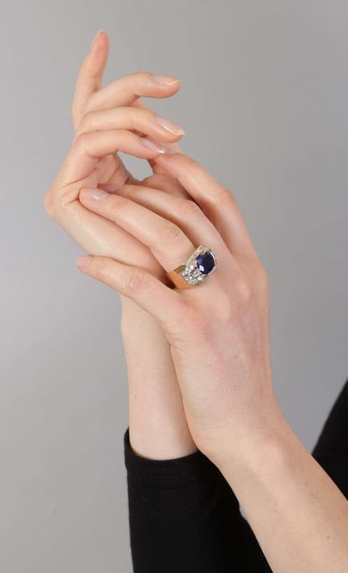 Kashmir sapphires have an intense blue colour and a velvety appearance