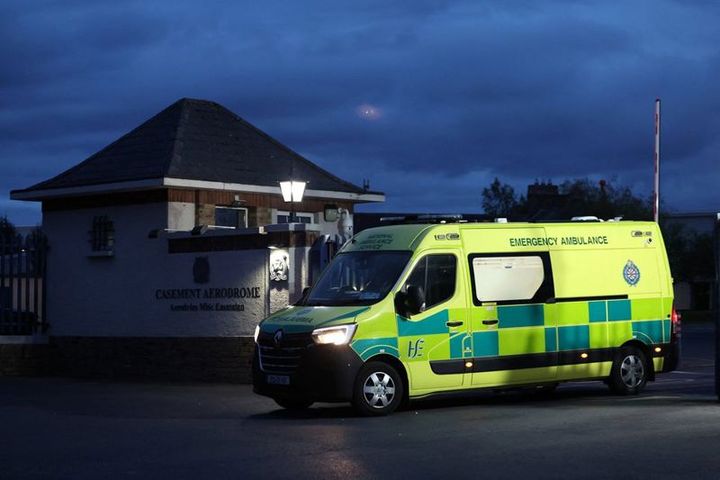 Irish passengers from hantavirus-hit ship isolating in an HSE-run facility for 42 days, confirms CMO