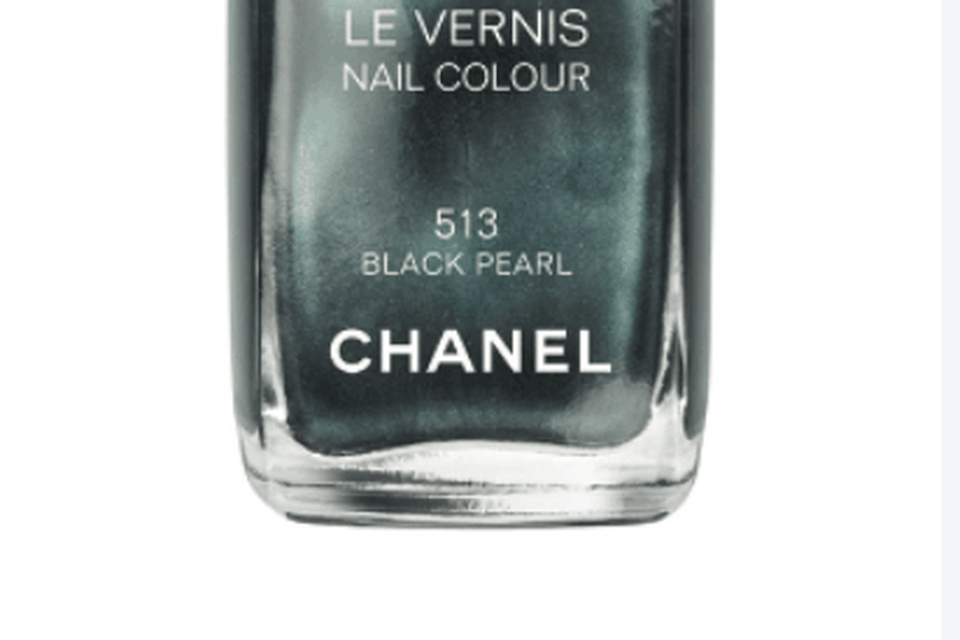 Chanel  Black Pearl nail polish