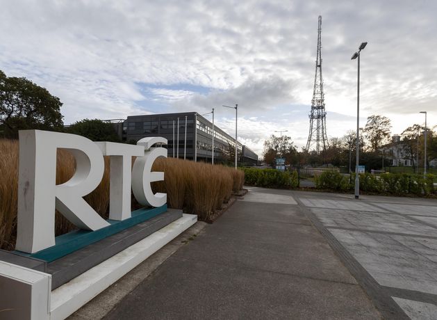 RTÉ a dépensé 80 000 € en conseils de relations publiques externes depuis le début de la crise, malgré la présence d’un service de relations publiques interne.