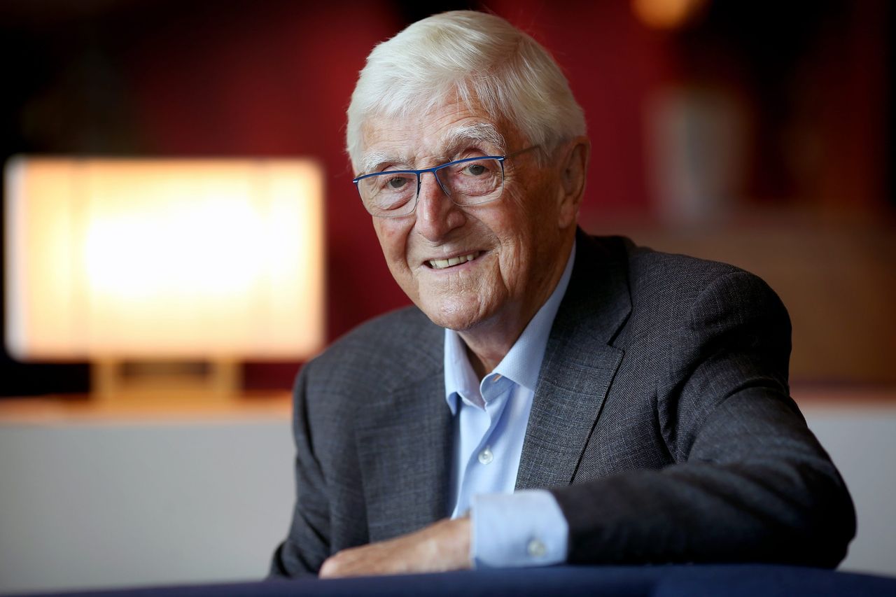 Michael Parkinson: Legendary chat show host dies aged 88 | Irish ...