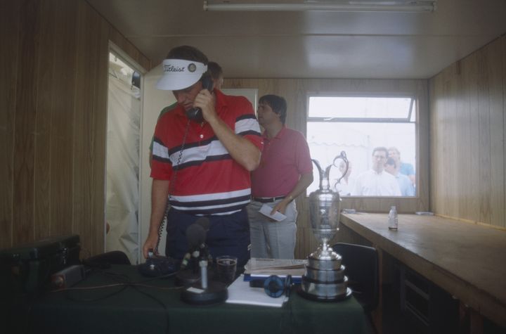 Former Open champion Mark Calcavecchia ‘kicked out’ of Masters for using mobile phone