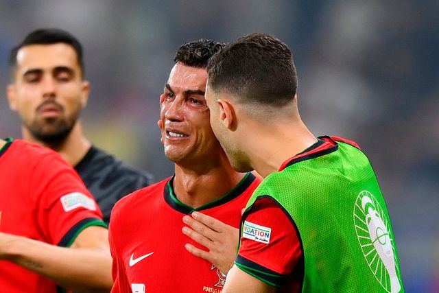 Cristiano Ronaldo breaks down in tears after missed penalty but ...